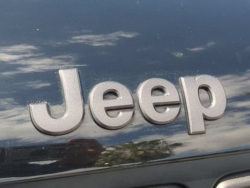 Used 2020 Jeep Renegade Altitude FWD image 13