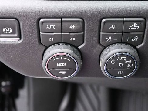 New 2026 Chevrolet Silverado 1500 LT Trail Boss w/ Safety Package image 33