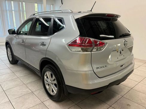 Used 2016 Nissan Rogue SV w/ SV Premium Package AWD/4WD image 7
