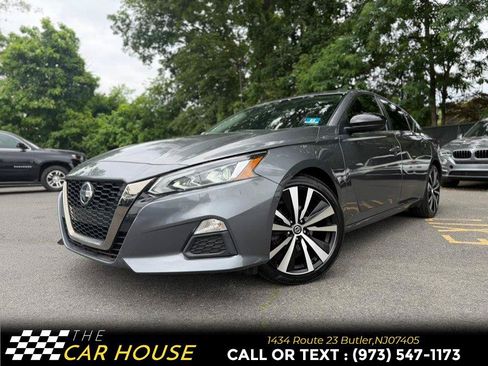 Used 2020 Nissan Altima 2.5 SR FWD image 2