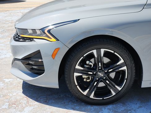 Used 2022 Kia K5 GT-Line w/ GT-Line Awd Premium Package image 9
