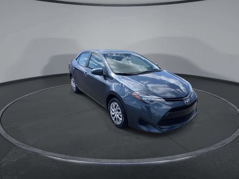 Used 2019 Toyota Corolla LE FWD image 2