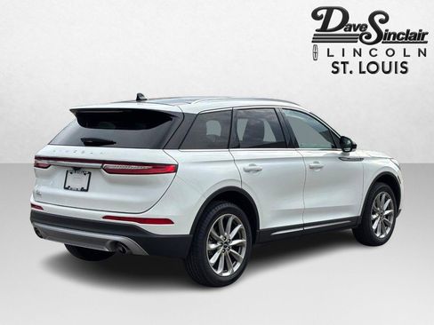 Used 2022 Lincoln Corsair FWD w/ Premium Package image 5