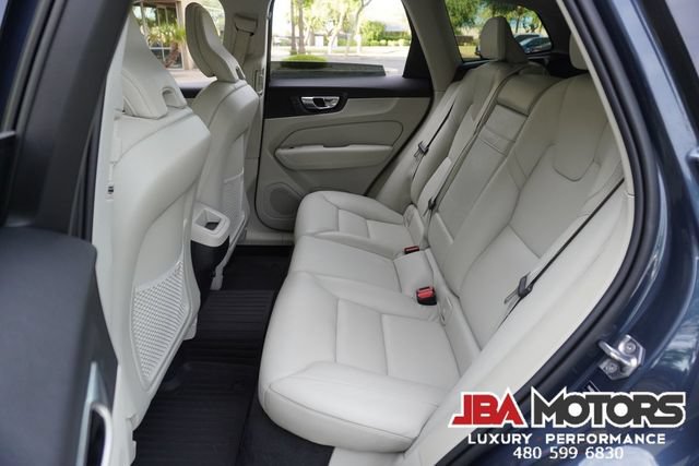 Used 2020 Volvo XC60 T5 Momentum w/ Protection Package Premier AWD/4WD image 86