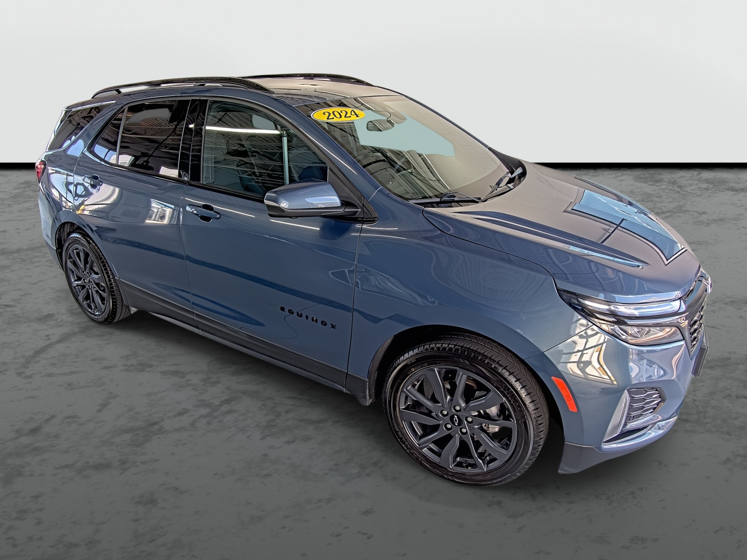 Certified 2024 Chevrolet Equinox RS FWD image 4