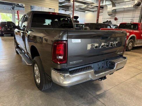 Used 2025 RAM 2500 Big Horn AWD/4WD image 25