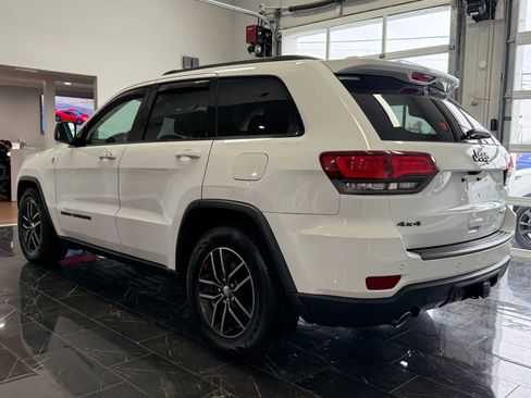 Used 2017 Jeep Grand Cherokee Trailhawk image 4