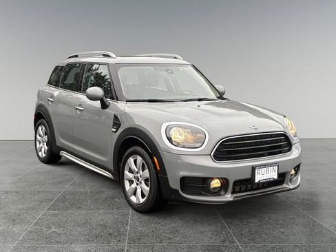 Used 2019 MINI Cooper Countryman FWD image 1