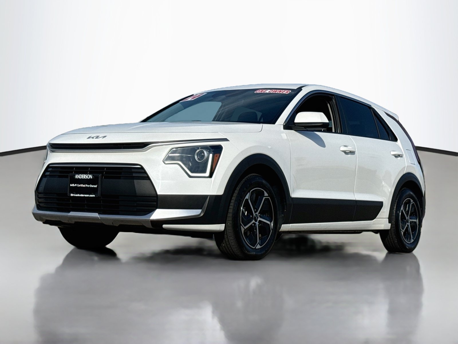 Used 2024 Kia Niro LX FWD image 3