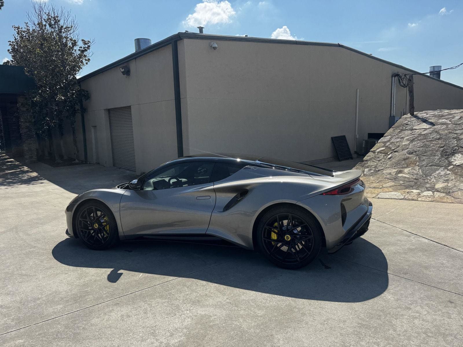 Used 2026 Lotus Emira SE RWD image 4
