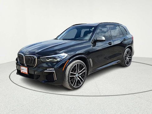 Used 2021 BMW X5 M50i image 2