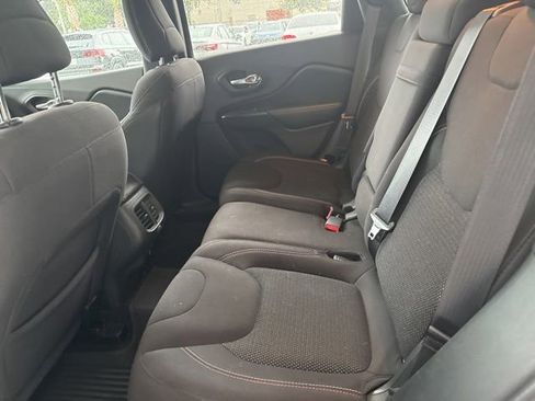 Used 2016 Jeep Cherokee 75th Anniversary FWD image 5