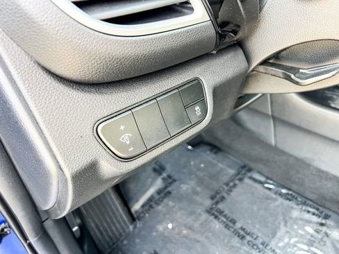 Certified 2024 Kia Seltos X-Line image 18