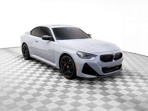 Used 2025 BMW M240i xDrive Coupe w/ Premium Package image 7