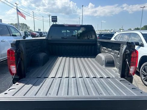 Used 2026 GMC Sierra 1500 Elevation w/ Preferred Package AWD/4WD image 17