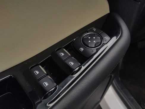 Used 2019 Ford Edge SEL w/ Equipment Group 201A FWD image 27