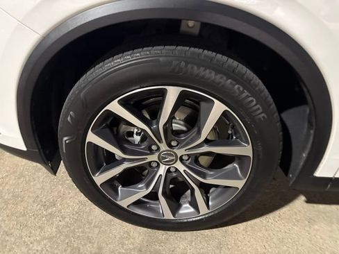 Used 2023 Acura MDX SH-AWD w/ Technology Package image 5