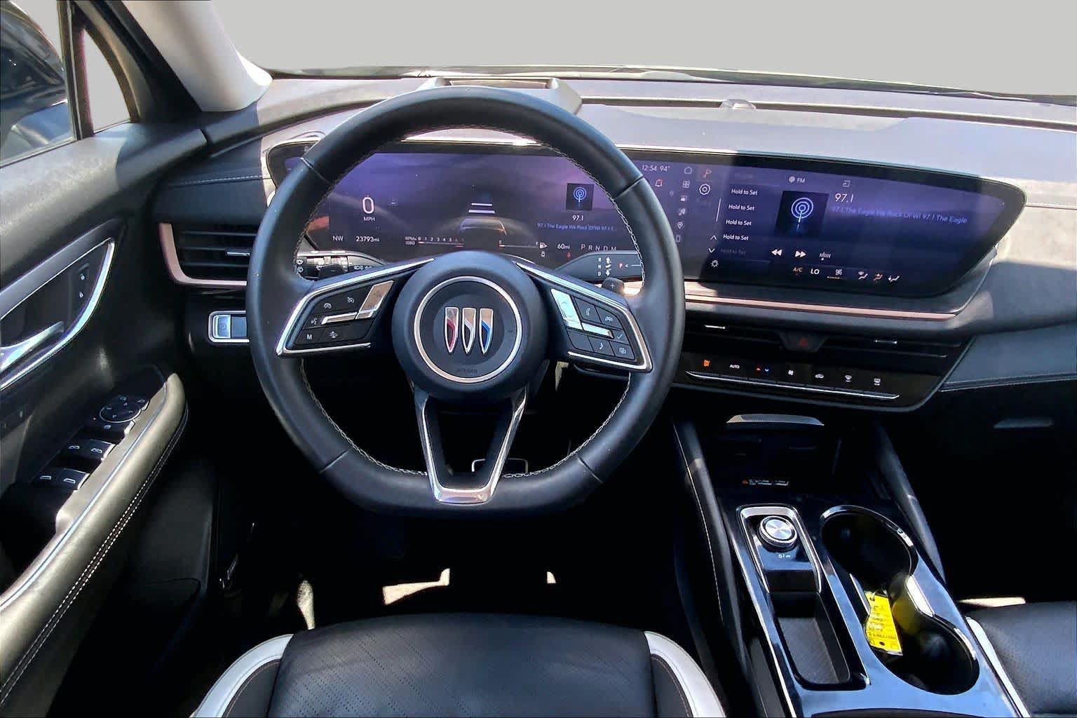 Used 2025 Buick Envision Sport Touring AWD/4WD image 5