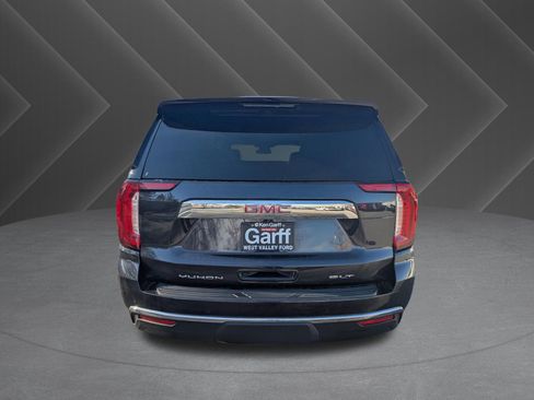 Used 2023 GMC Yukon SLT w/ SLT Premium Package image 5