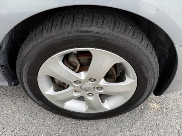 Used 2010 Hyundai Elantra SE FWD image 9