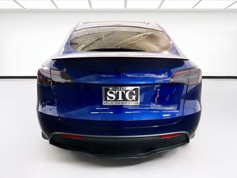 Used 2023 Tesla Model Y Performance AWD/4WD image 5
