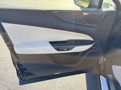 Used 2025 Lexus NX 300h AWD w/ Luxury Package image 23