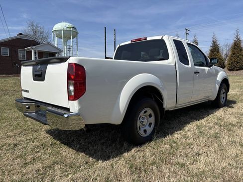Used 2016 Nissan Frontier S image 4