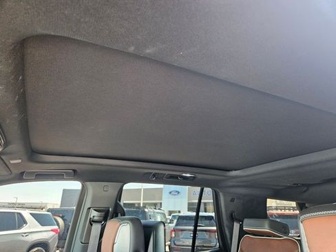 Used 2023 GMC Yukon Denali Ultimate AWD/4WD image 16