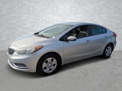 Used 2015 Kia Forte LX image 9