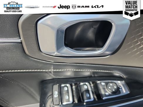 Used 2022 Kia Sorento SX FWD image 9