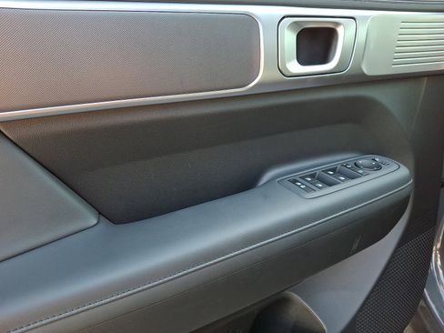 Certified 2025 Hyundai Santa Fe XRT image 12