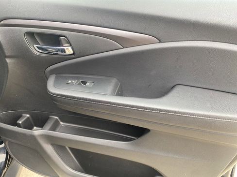 Used 2022 Honda Pilot Sport image 35