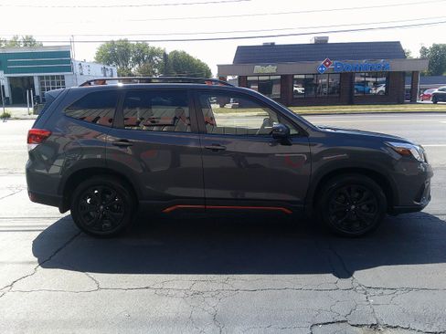Used 2023 Subaru Forester Sport image 7