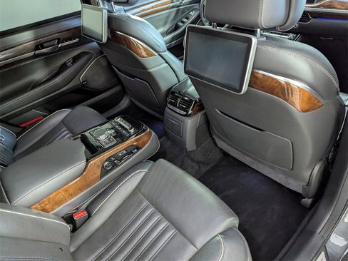 Used 2019 Genesis G90 5.0 Ultimate image 35