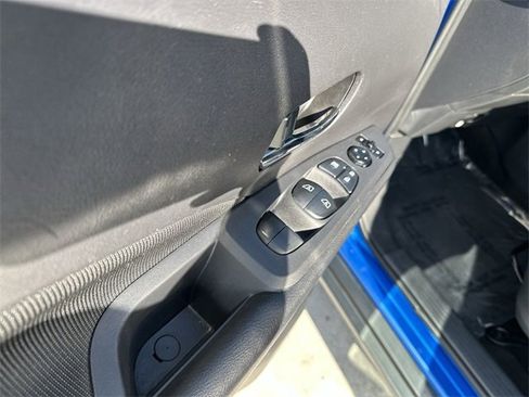 Used 2024 Nissan Kicks SV image 15