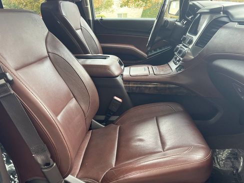 Used 2017 Chevrolet Suburban Premier image 24