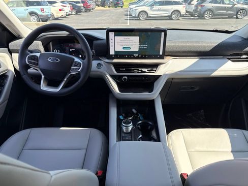 New 2026 Ford Explorer Active w/ Active Comfort Package AWD/4WD image 35