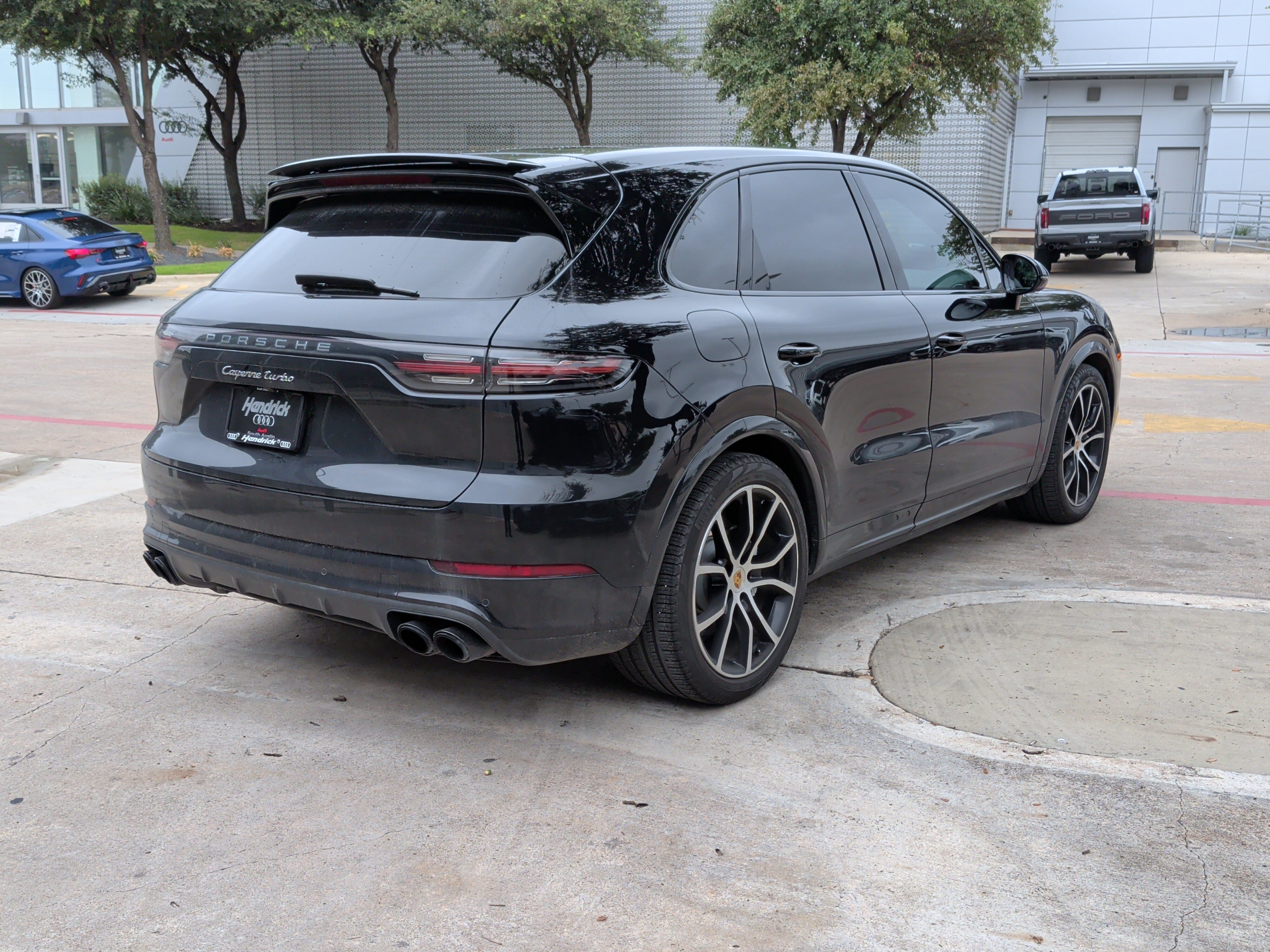 Used 2022 Porsche Cayenne Turbo AWD/4WD image 10
