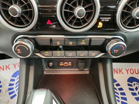 Used 2025 Nissan Sentra SV FWD image 18