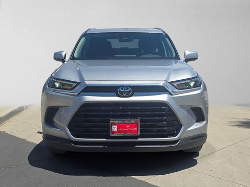 Certified 2026 Toyota Grand Highlander FWD image 8