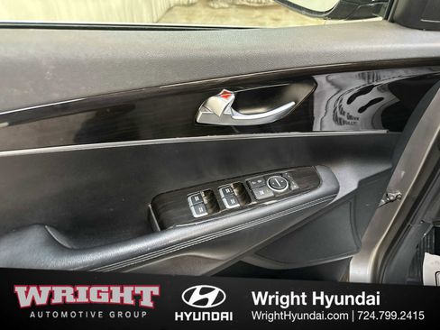 Used 2019 Kia Sorento LX image 10