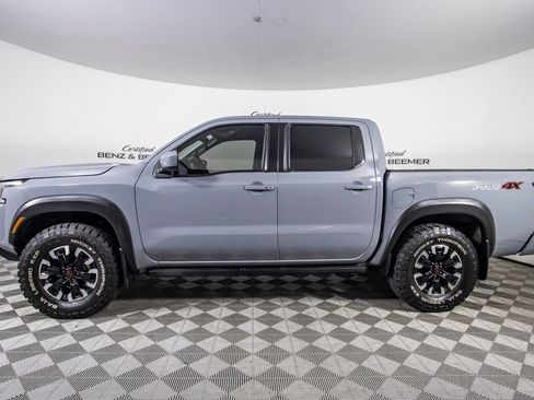 Used 2022 Nissan Frontier PRO-4X w/ Off-Road Protection Package AWD/4WD image 9