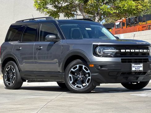 Used 2021 Ford Bronco Sport Outer Banks AWD/4WD image 2