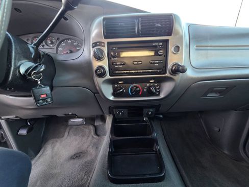 Used 2011 Ford Ranger XLT AWD/4WD image 14