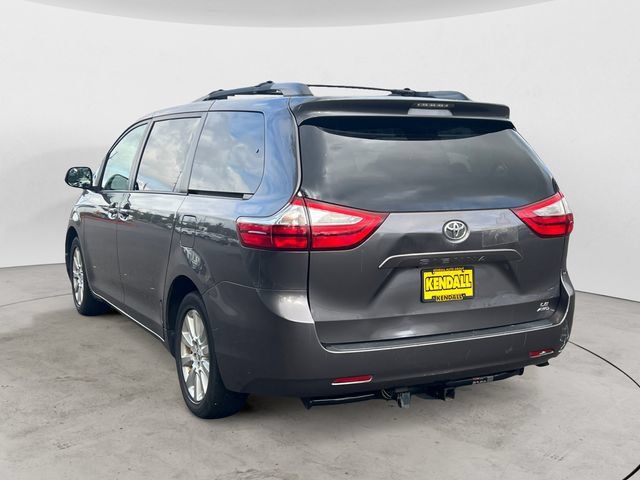 Used 2015 Toyota Sienna LE AWD/4WD image 7