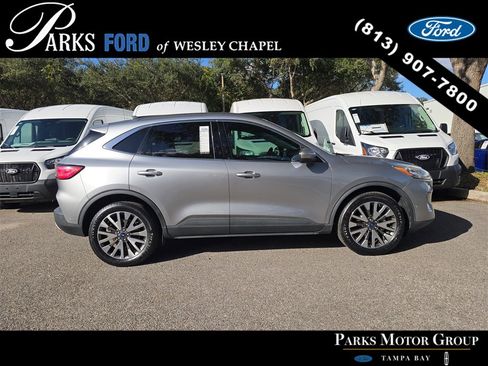 Certified 2021 Ford Escape Titanium image 4