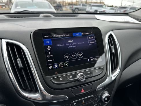 Used 2019 Chevrolet Equinox LT image 16