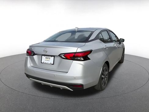 Used 2025 Nissan Versa SV image 14