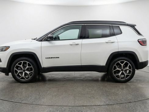 Used 2025 Jeep Compass Limited AWD/4WD image 5