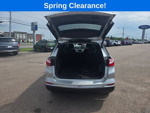 Used 2019 Chevrolet Equinox LT w/ Driver Convenience Package AWD/4WD image 14